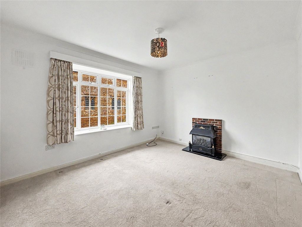 Property photo 2 of 13 Picture No. 25