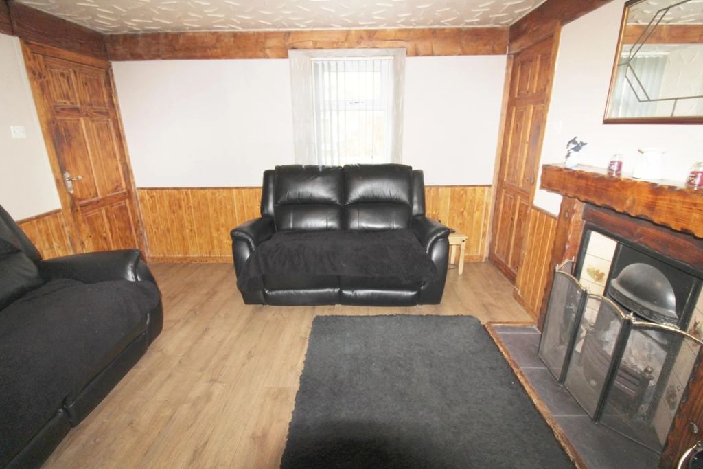 Property photo 3 of 22 3