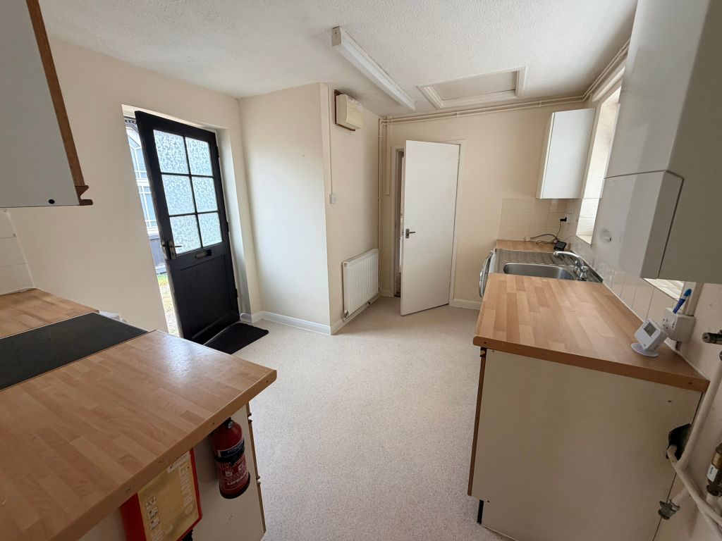 Property photo 3 of 13 Img_4929