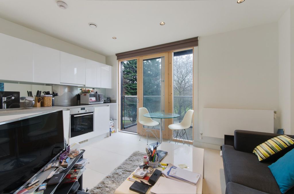 Property photo 3 of 14