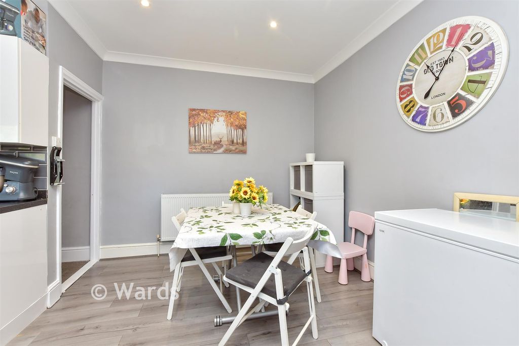 Property photo 2 of 10 Kitchen/Diner