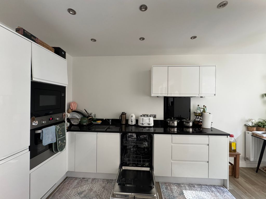 Property photo 3 of 18 Img_7443