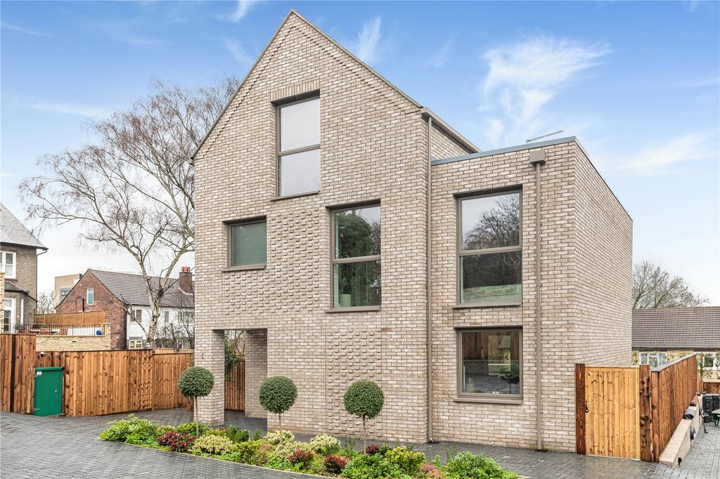 Property photo 1 of 27 Picture No. 46