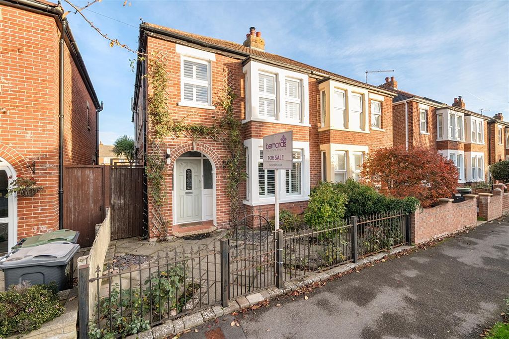 Property photo 1 of 21 Exterior