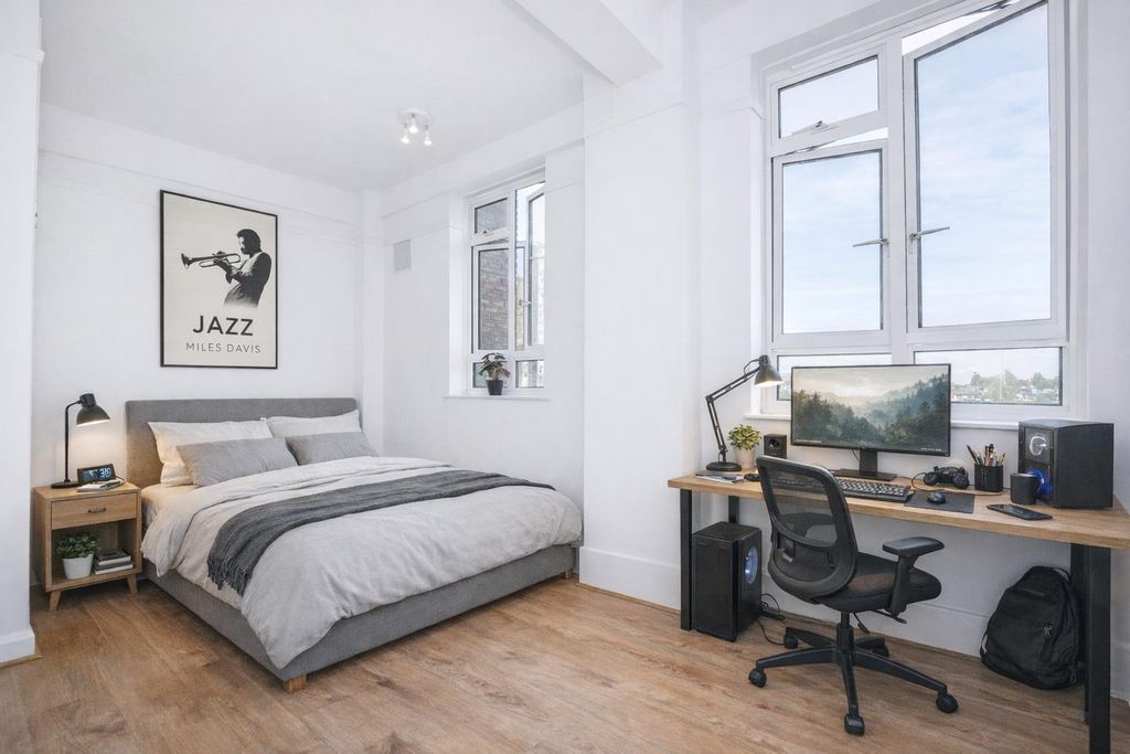 Property photo 2 of 8 Fba69897-9145-4B42-Af7B-B8E878c3Eb4d.Png