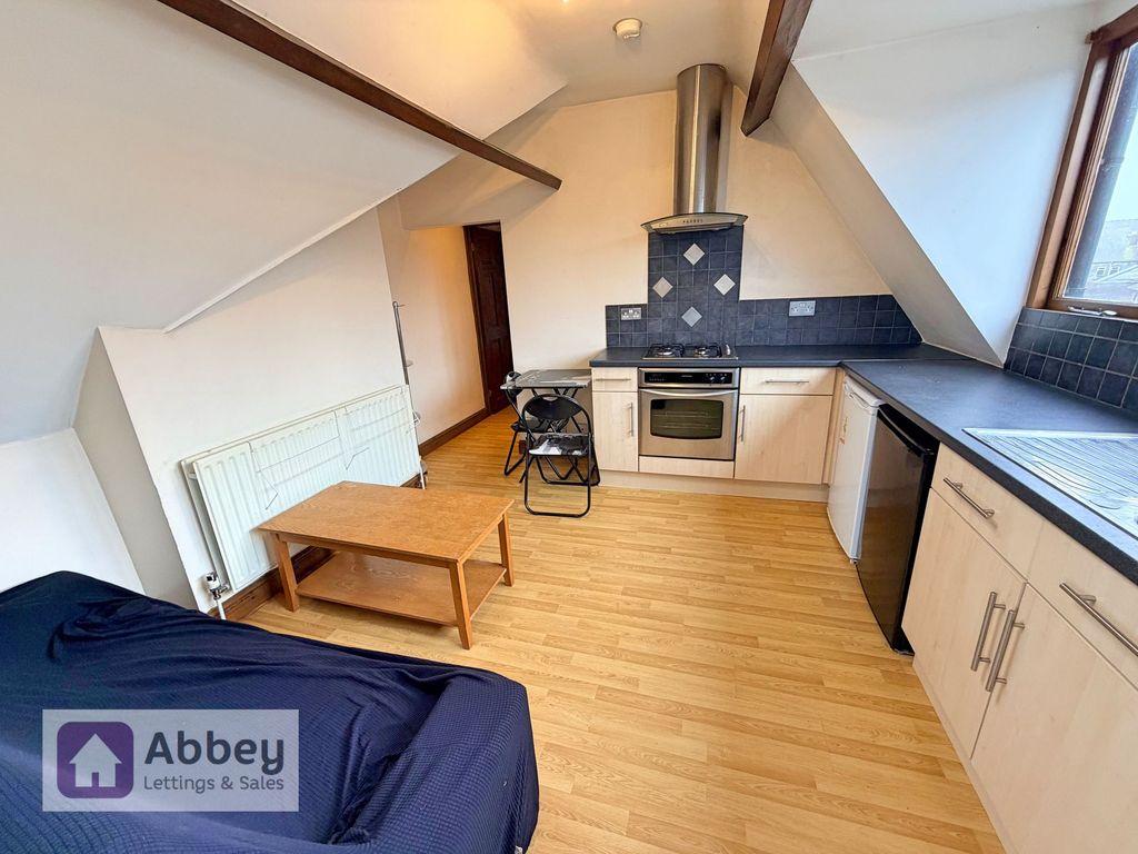 Property photo 3 of 10 Living Area