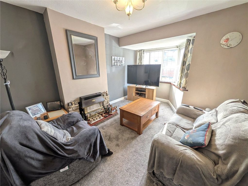 Property photo 3 of 9 Picture No. 17