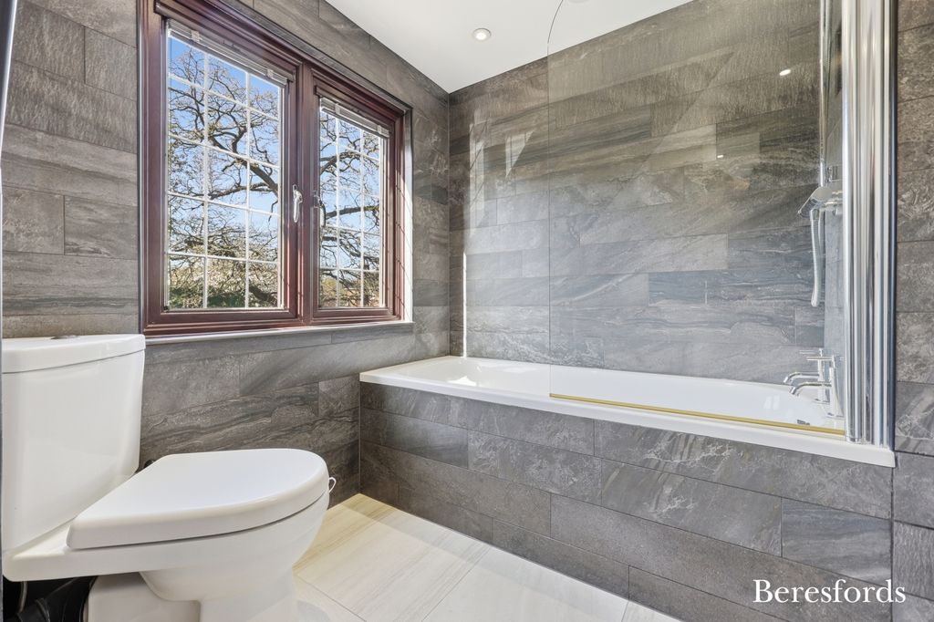 Additional image 18 of 3 bed detached house for saleHillhouse Drive, Billericay CM12