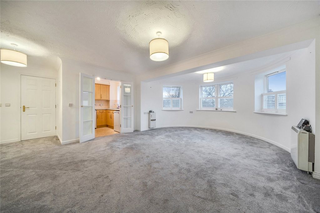 Property photo 1 of 17 Picture No. 05