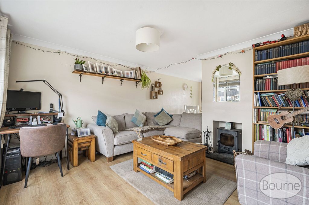 Property photo 2 of 13 Picture No. 17