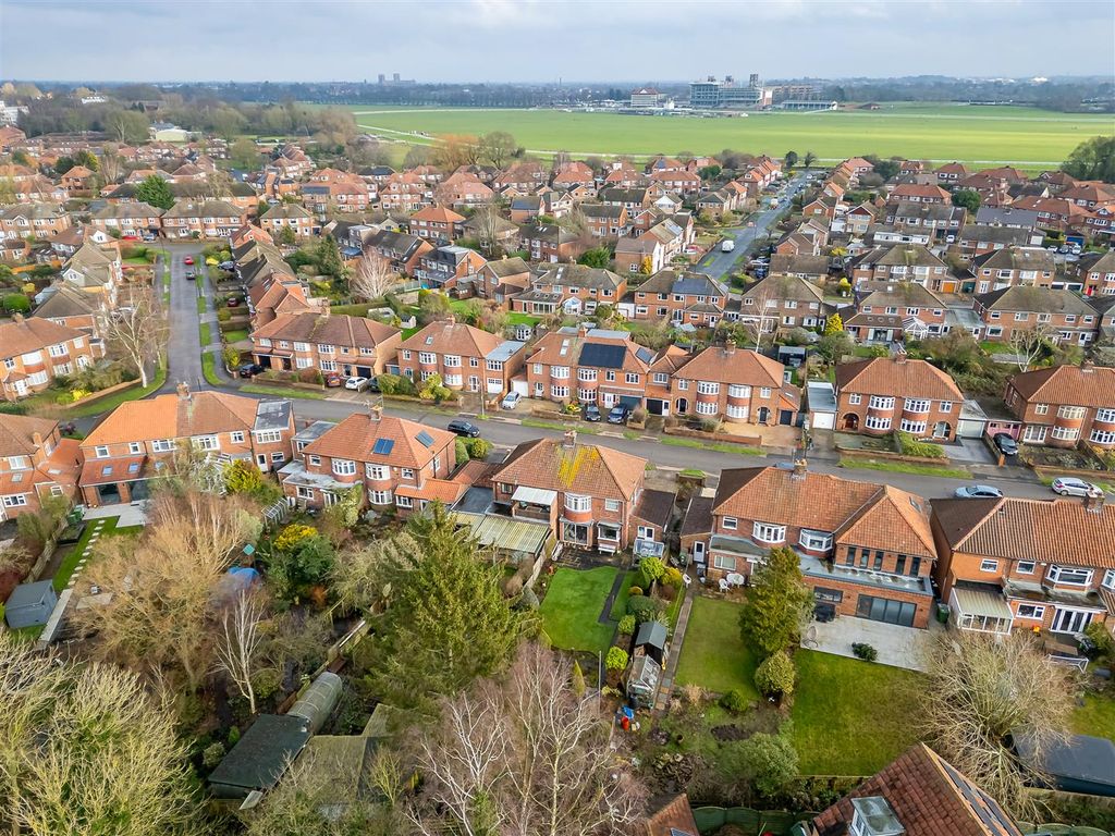 Property photo 2 of 15 Drone