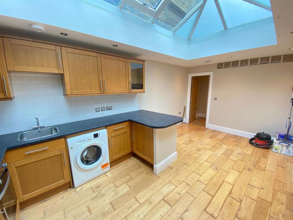 Property photo 3 of 7 Kitchen/ Diner