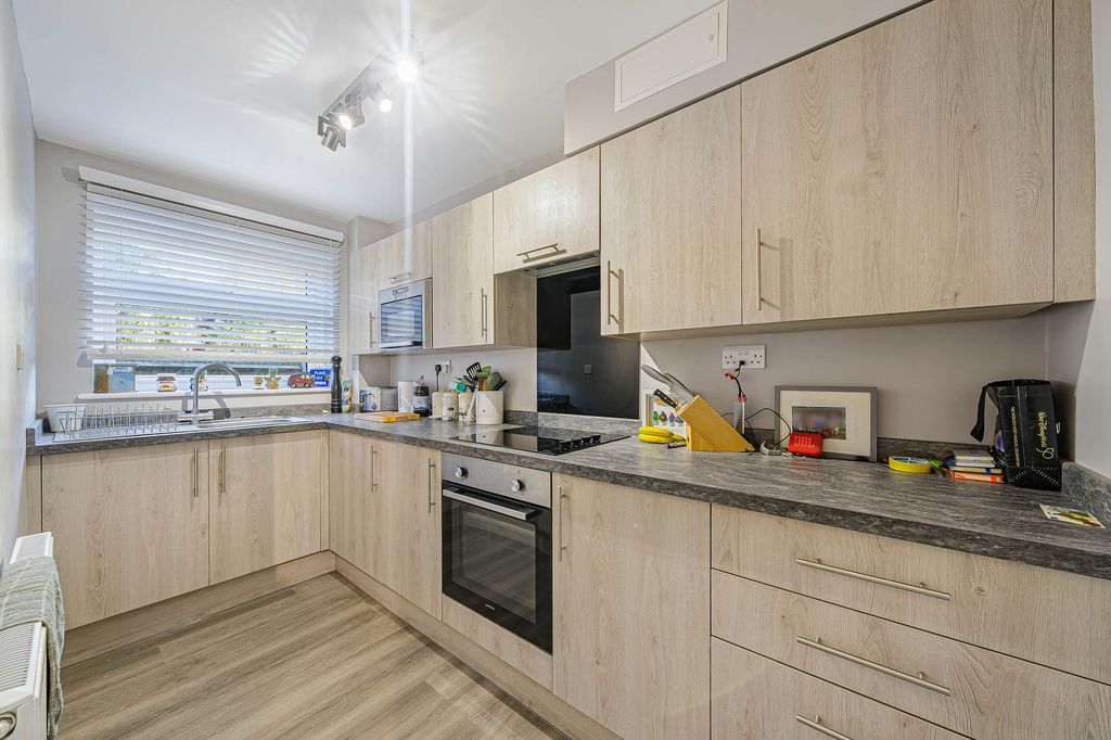 Property photo 2 of 13 Kitchen