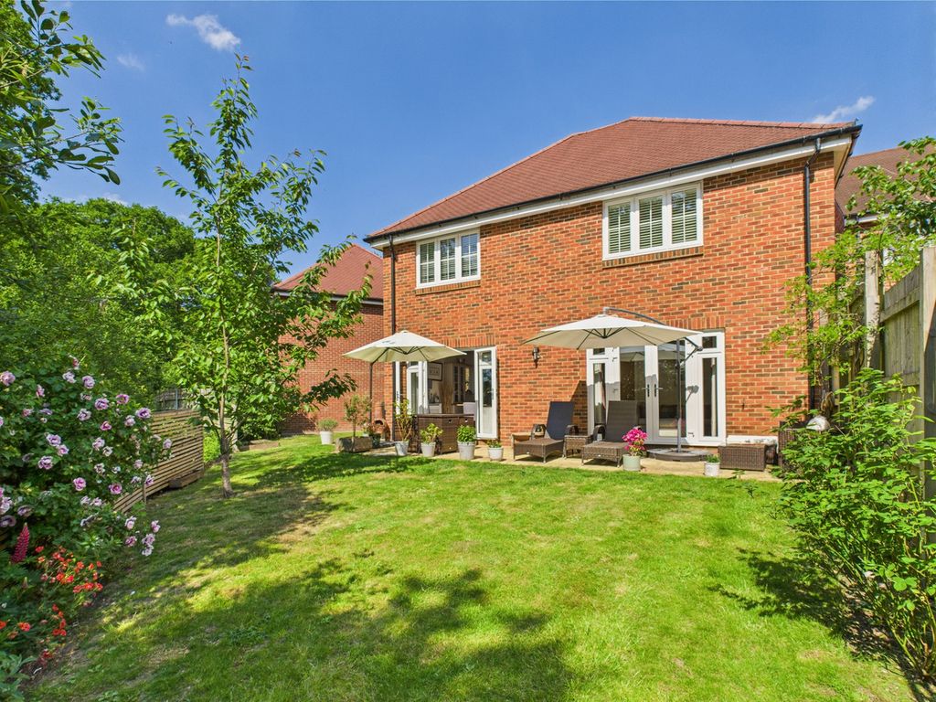 Property photo 2 of 20