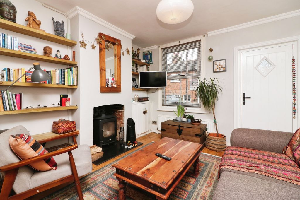 Property photo 2 of 15