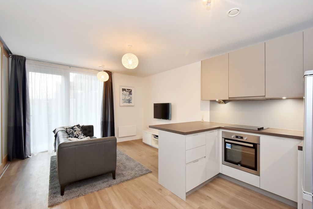 Property photo 2 of 7 Picture 2