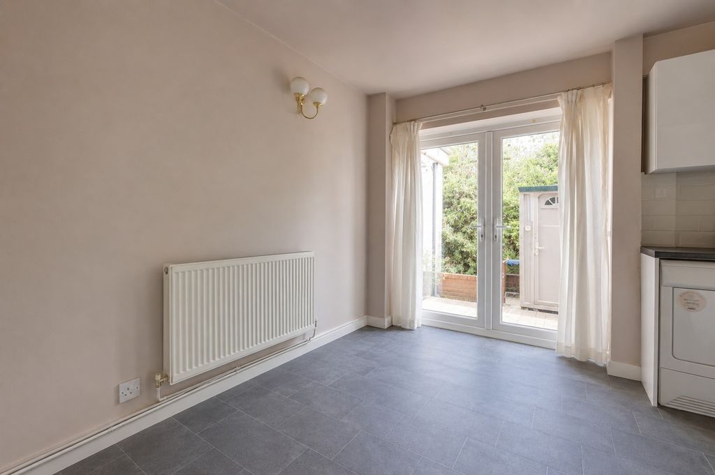 Property photo 3 of 15 5369843