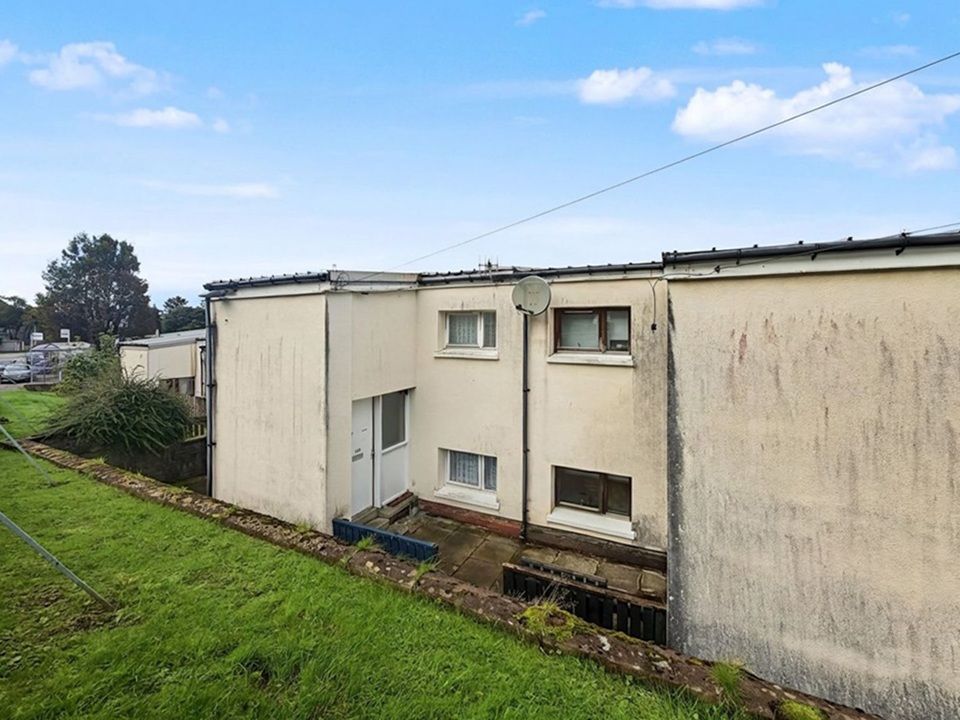 Property photo 2 of 47