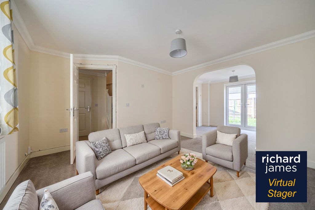 Property photo 2 of 15 Rj010190Vsblv1Aaa