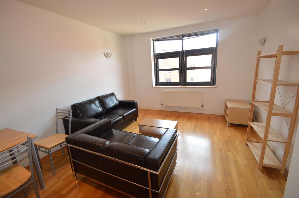 Property photo 2 of 5