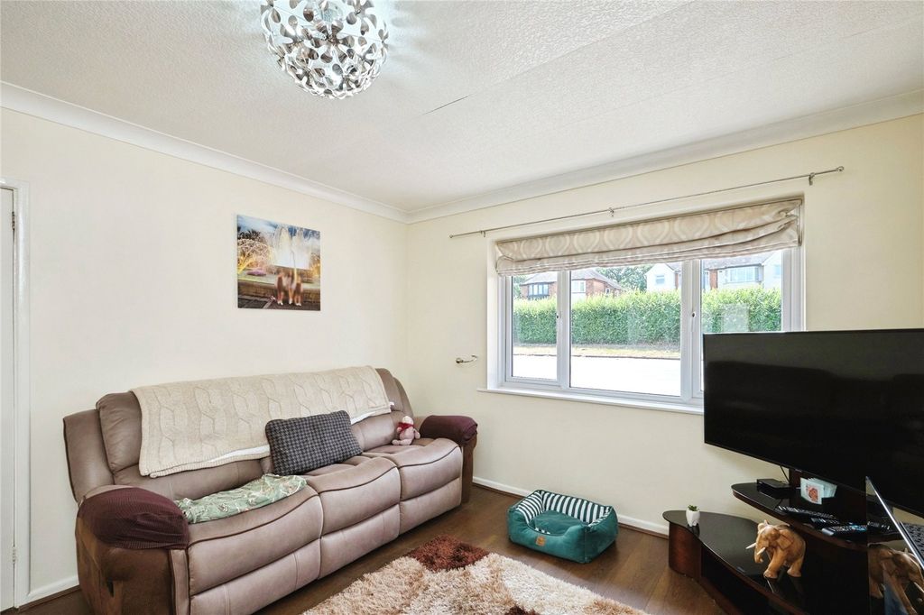 Property photo 2 of 27 Picture No. 24