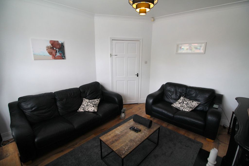 Property photo 3 of 15 Img_0438