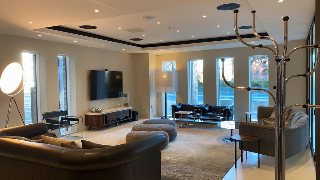 Property photo 3 of 10