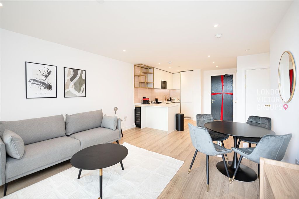 Property photo 2 of 17 1-42.Jpg