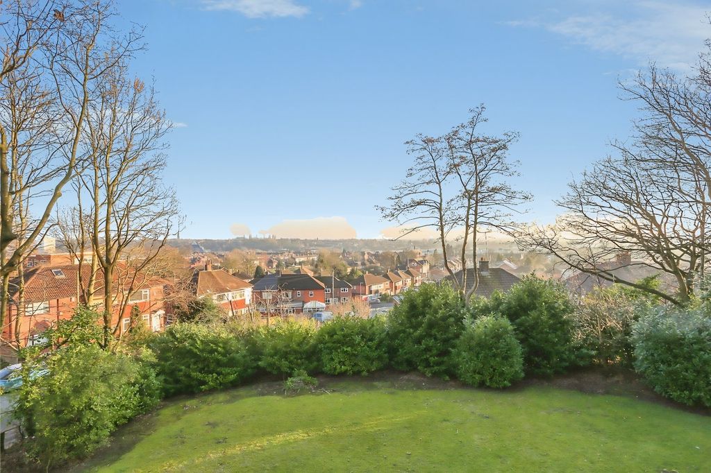 Property photo 2 of 20 Picture No. 24