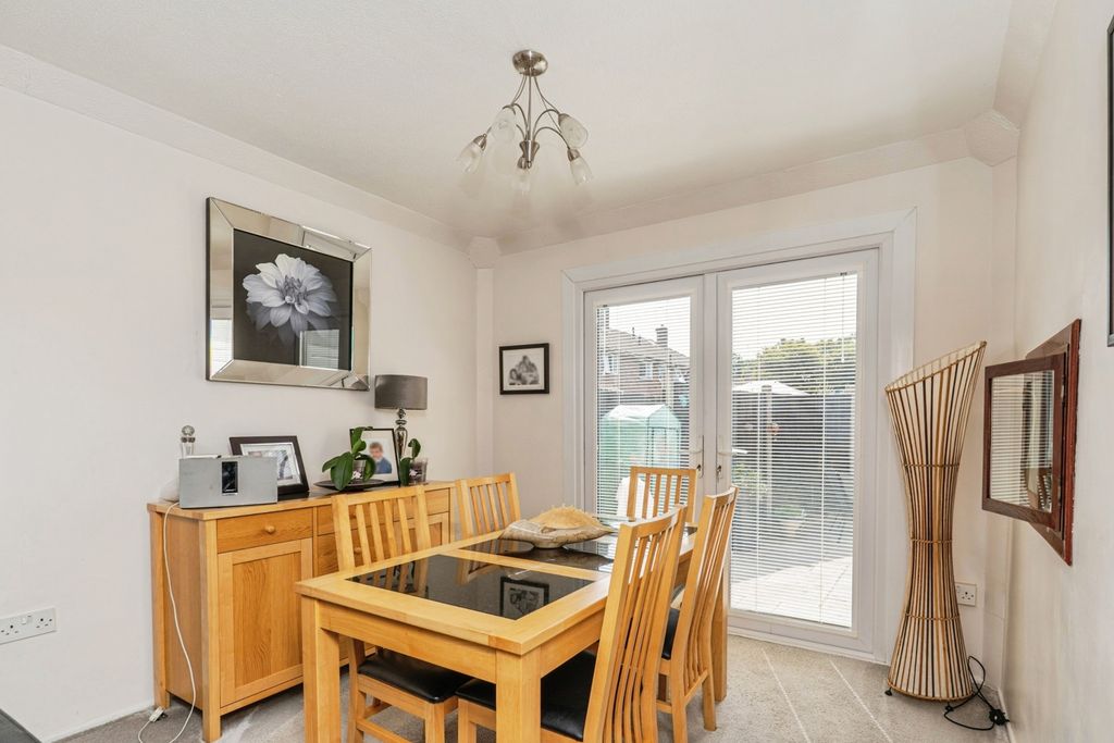 Property photo 3 of 15 Pbox-Img.Jpg