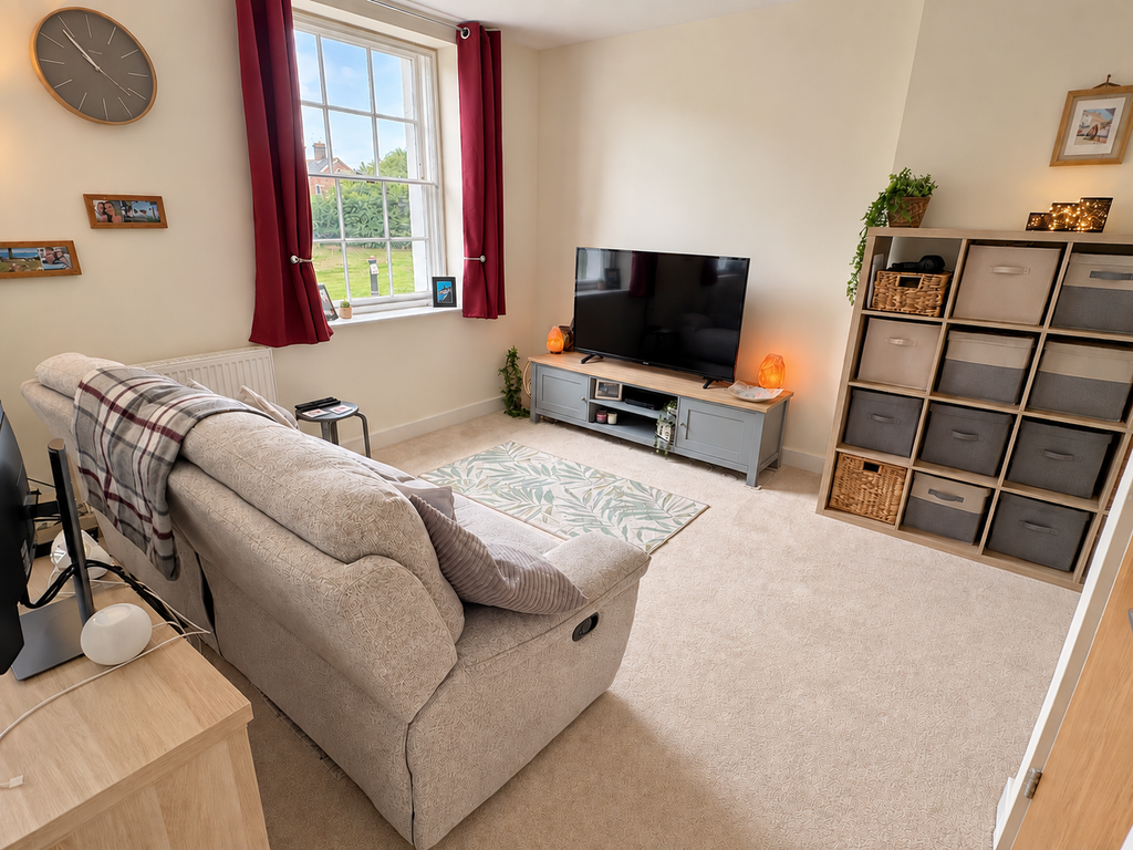 Property photo 3 of 12