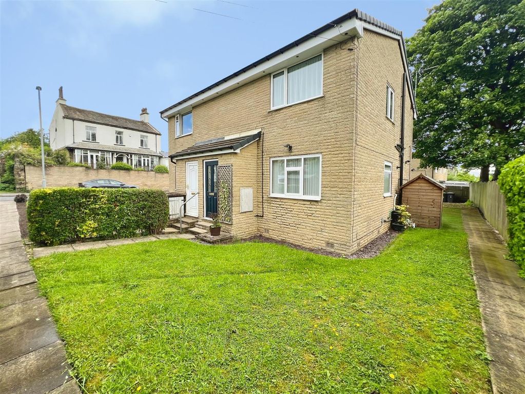 Property photo 1 of 15 External