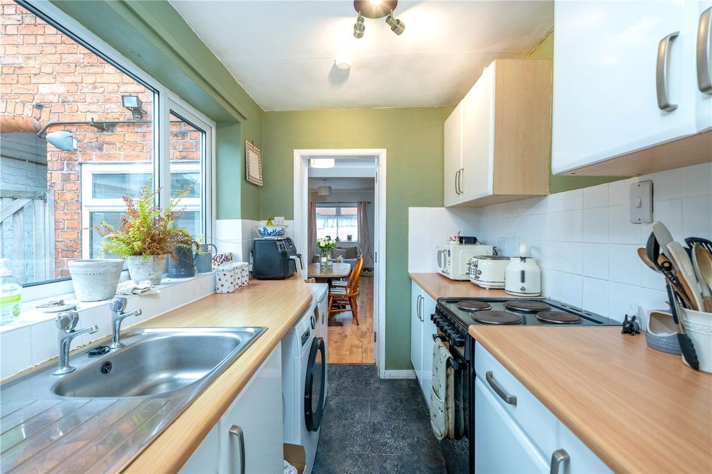 Property photo 2 of 15 Picture No. 05