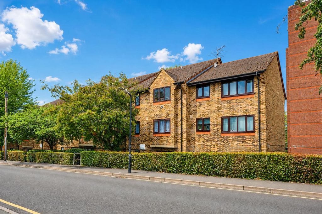Property photo 1 of 10 External