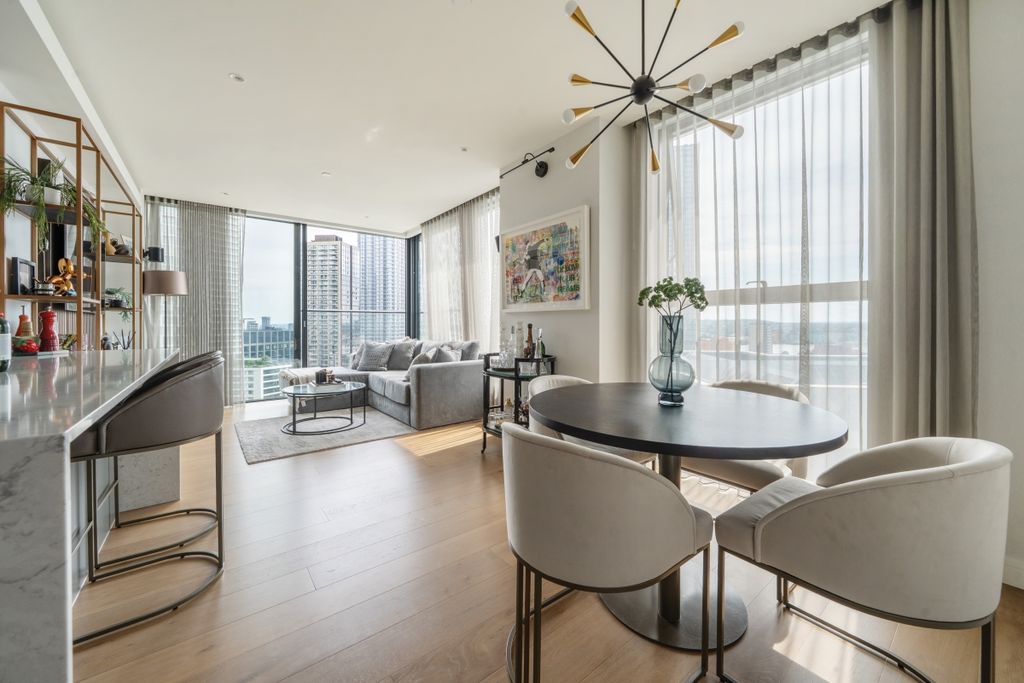 Property photo 2 of 20 1320836-5-6867d34...