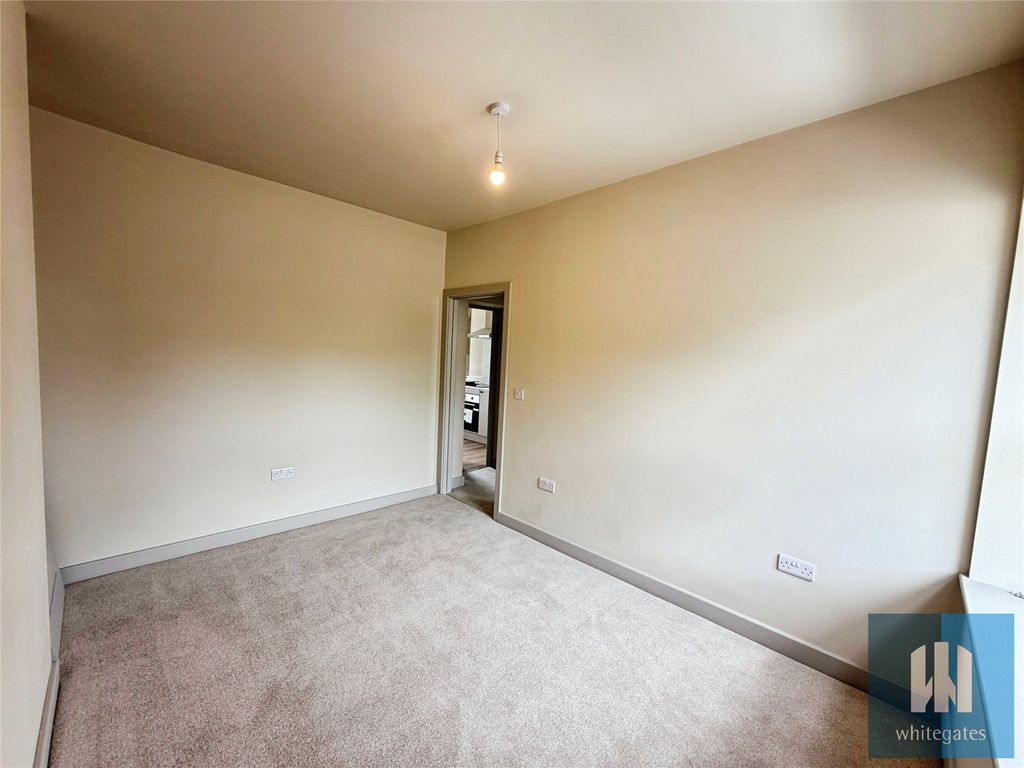 Property photo 3 of 13 Picture No. 11
