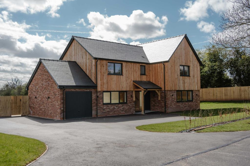 Property photo 1 of 38