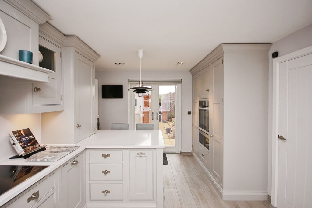 Property photo 2 of 26 Photo