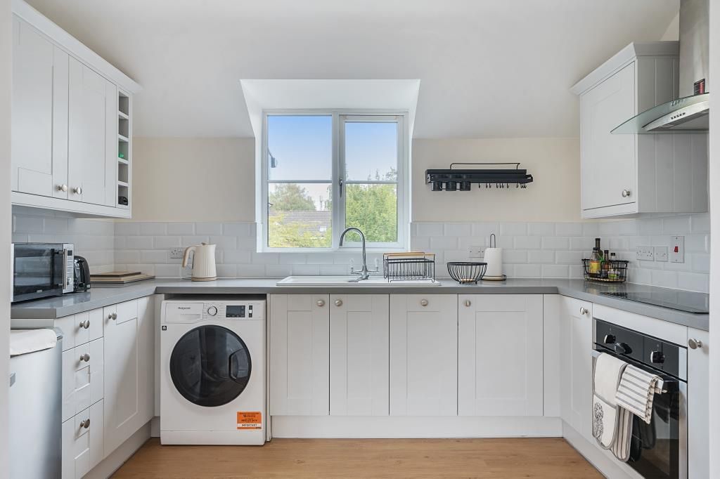 Property photo 3 of 20 Kitchen