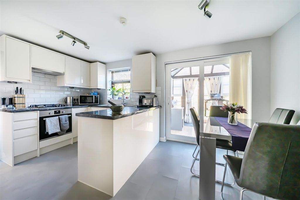 Property photo 3 of 17 1-69d5377Ac476A-1440686 (8)-1.Jpg