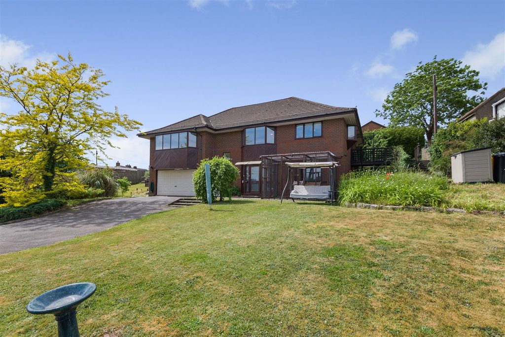 Property photo 1 of 34