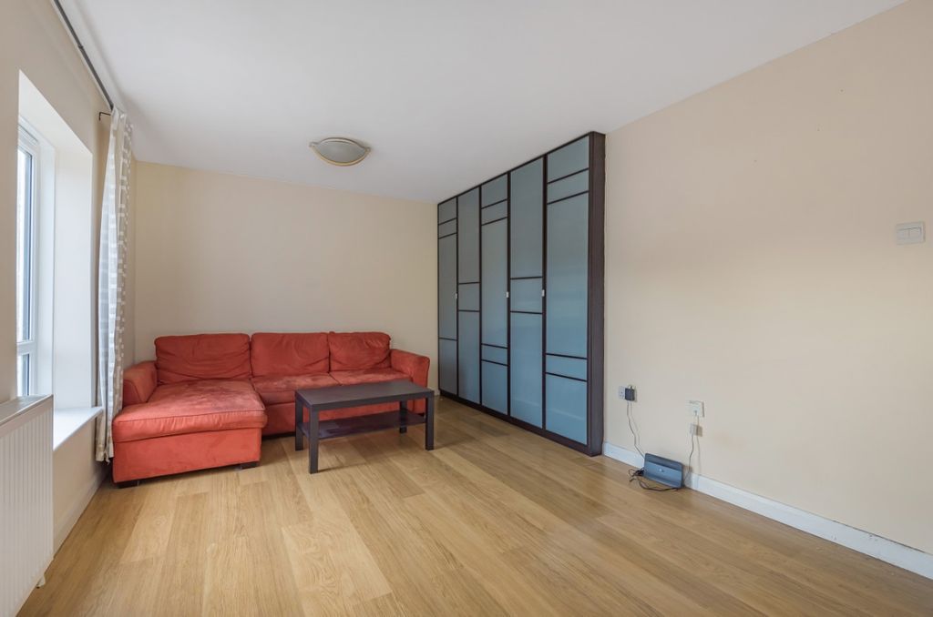 Property photo 3 of 10 799883 (2)