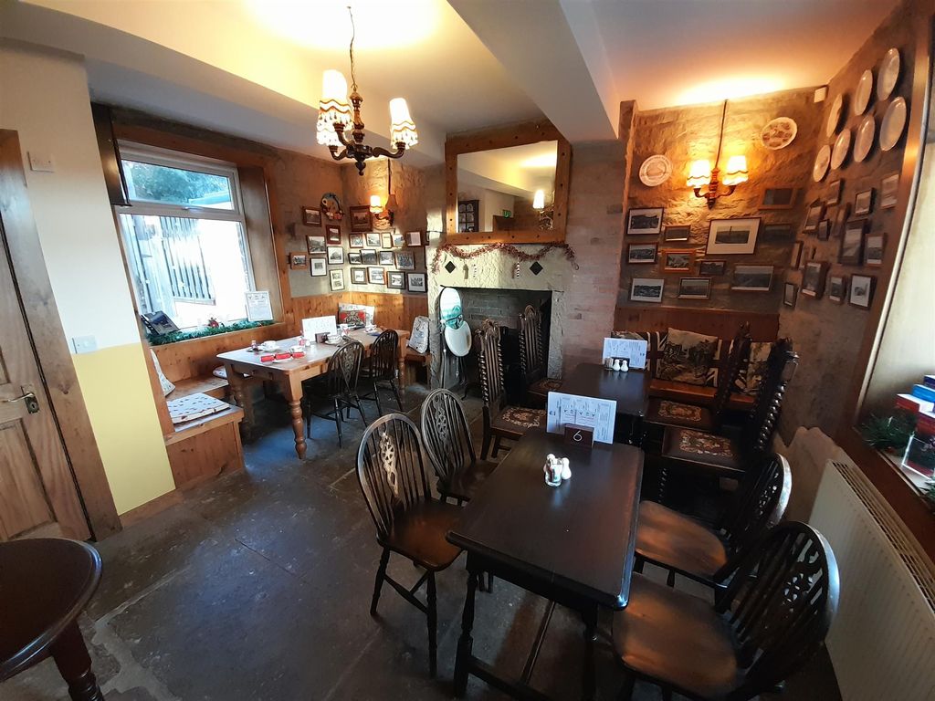 Property photo 3 of 8 Photo 2