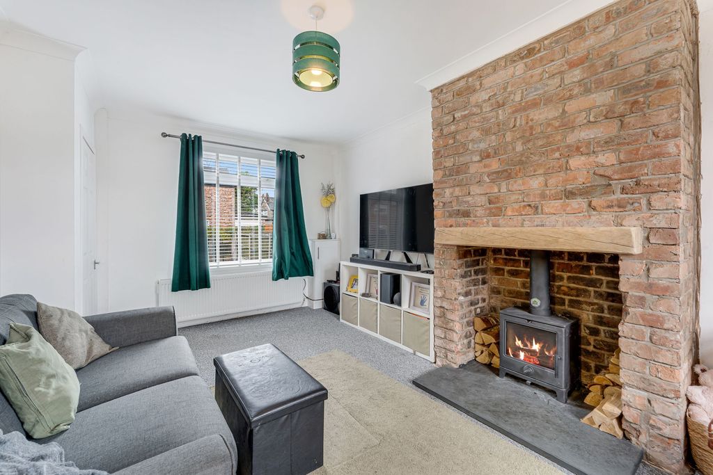 Property photo 3 of 23