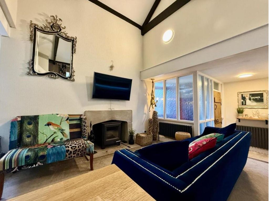 Property photo 3 of 28 Image9.Jpeg