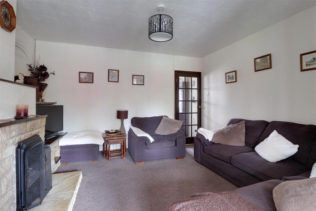 Property photo 2 of 22