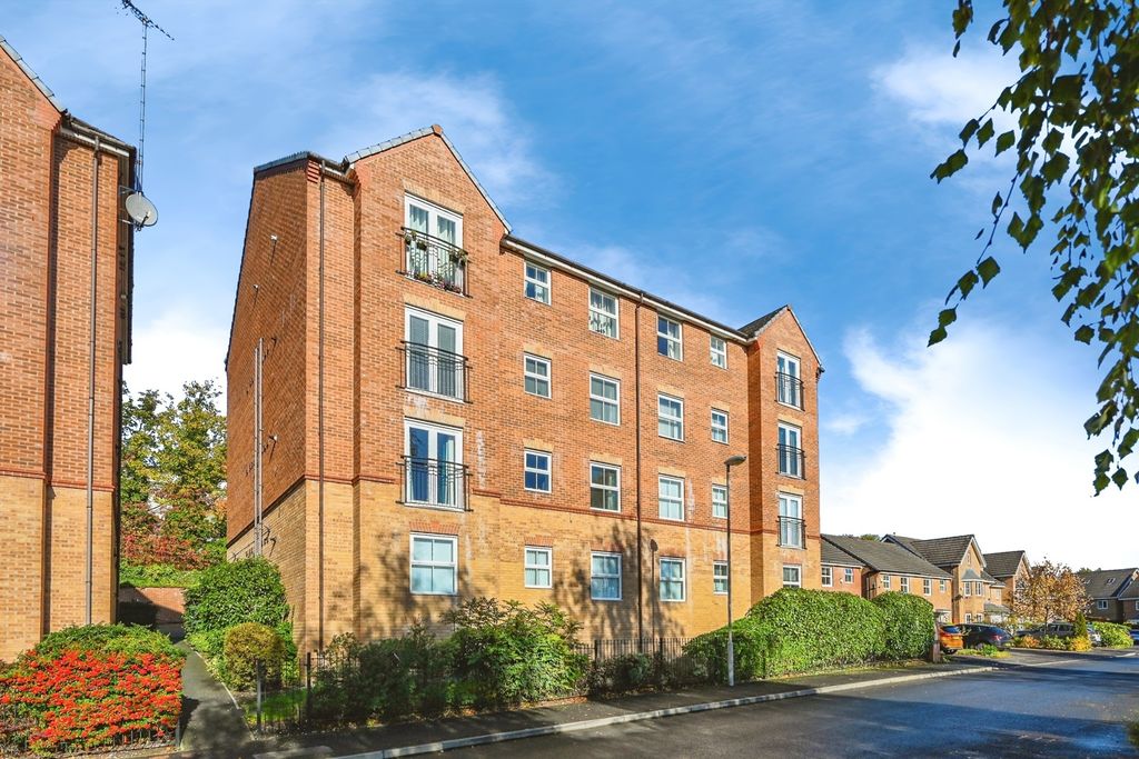 Property photo 3 of 17 Photo