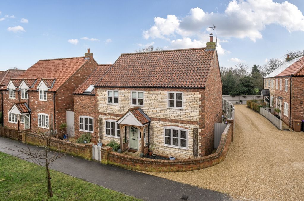 Property photo 1 of 37 1396191-5-696658c50254