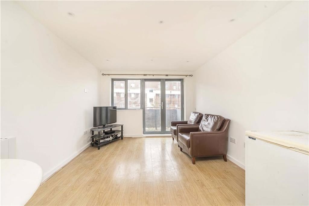 Property photo 2 of 8