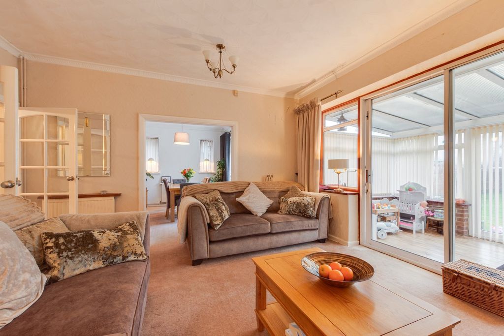 Property photo 3 of 14